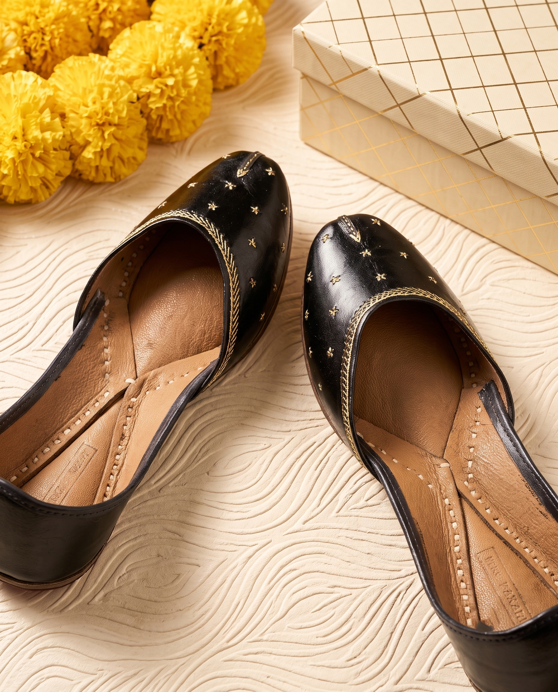 Midnight Star Pure Leather Handcrafted Jutti