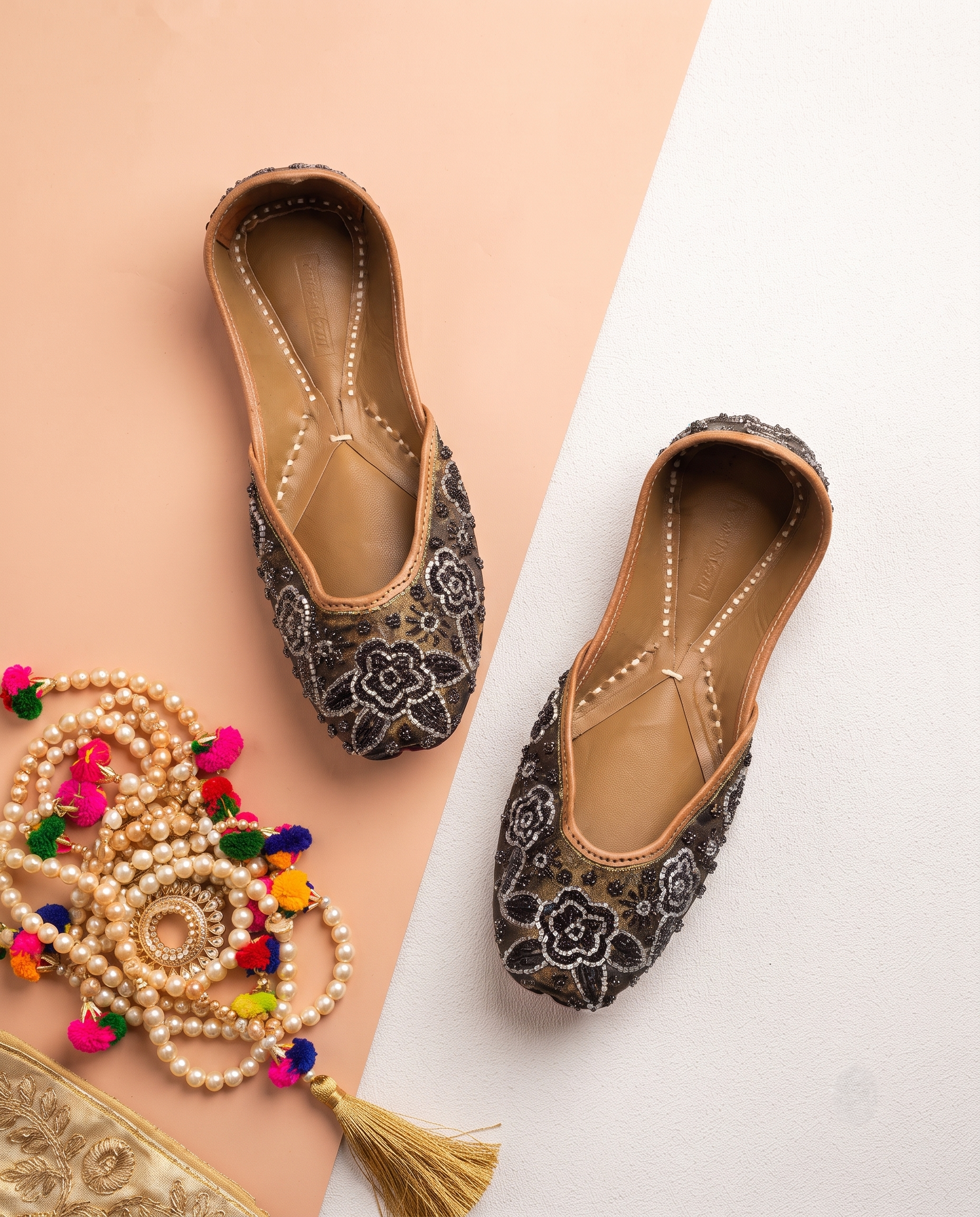 Royal Noir Floral Pure Leather Handcrafted Jutti