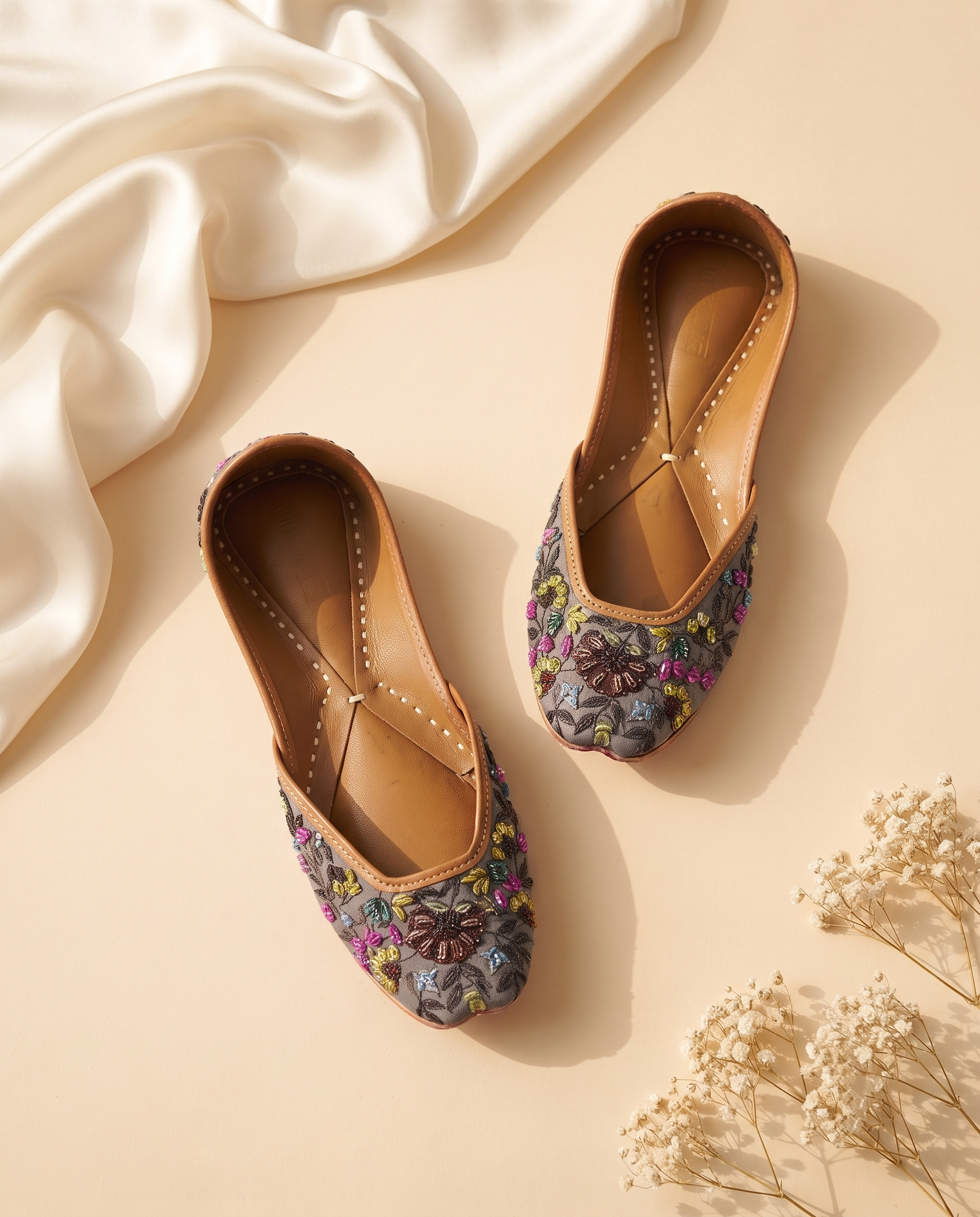 Floral Heritage Pure Leather Handcrafted Jutti