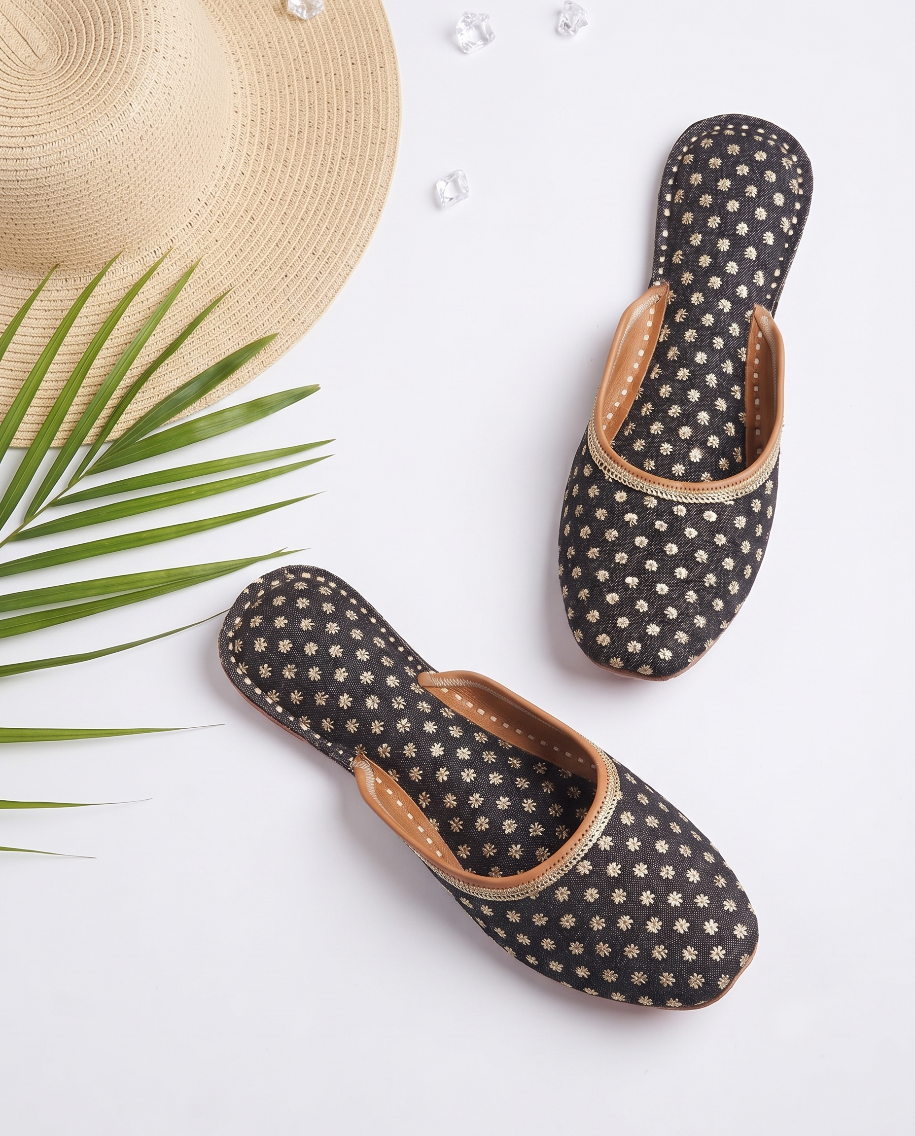 Midnight Daisy Pure Leather Handcrafted Jutti